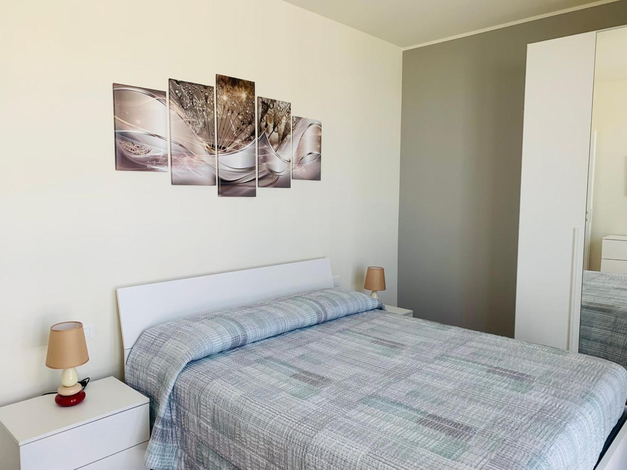 Deny & Carol'S House Appartement Somma Lombardo Buitenkant foto